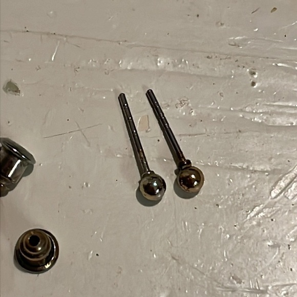 0.5” gold tone Minimalist ball stud earrings - Picture 7 of 10